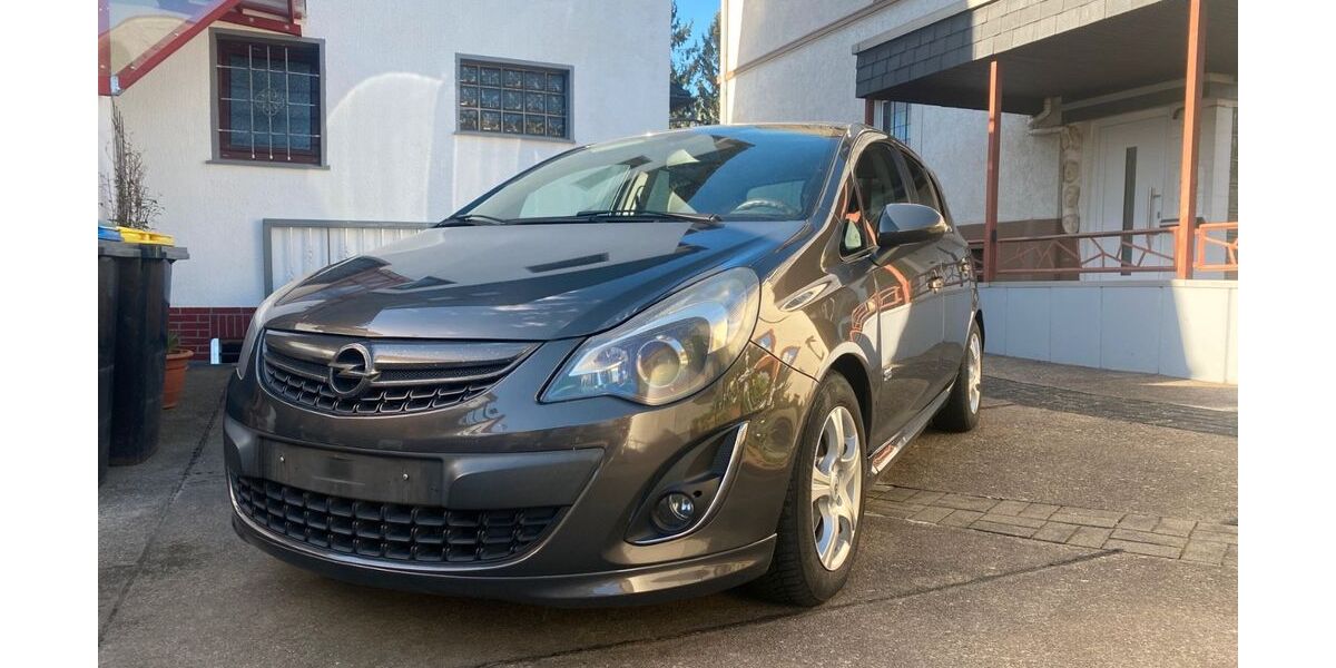 Opel Corsa 150.593 km 4.390 &euro; Solingen 42719