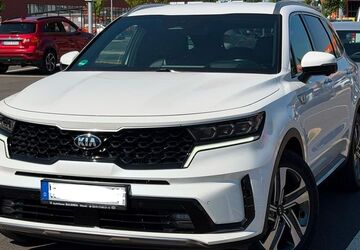 Kia Sorento 48.800 km 32.831 &euro; Düsseldorf 40474