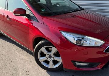 Ford Focus 131.074 km 6.890 &euro; Wuppertal 42285