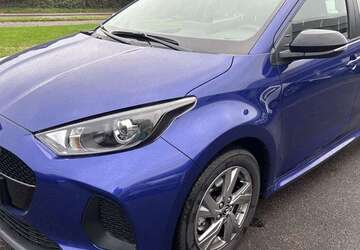 Mazda 2 2.650 km 23.270 &euro; Neuss 41464