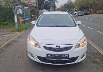 Opel Astra 142.300 km 4.200 &euro; Düsseldorf 40549