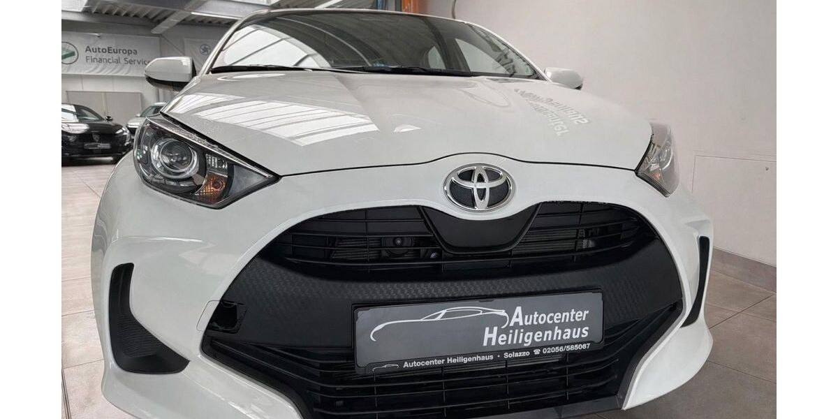 Toyota Yaris 12.197 km 18.580 &euro; Heiligenhaus 42579