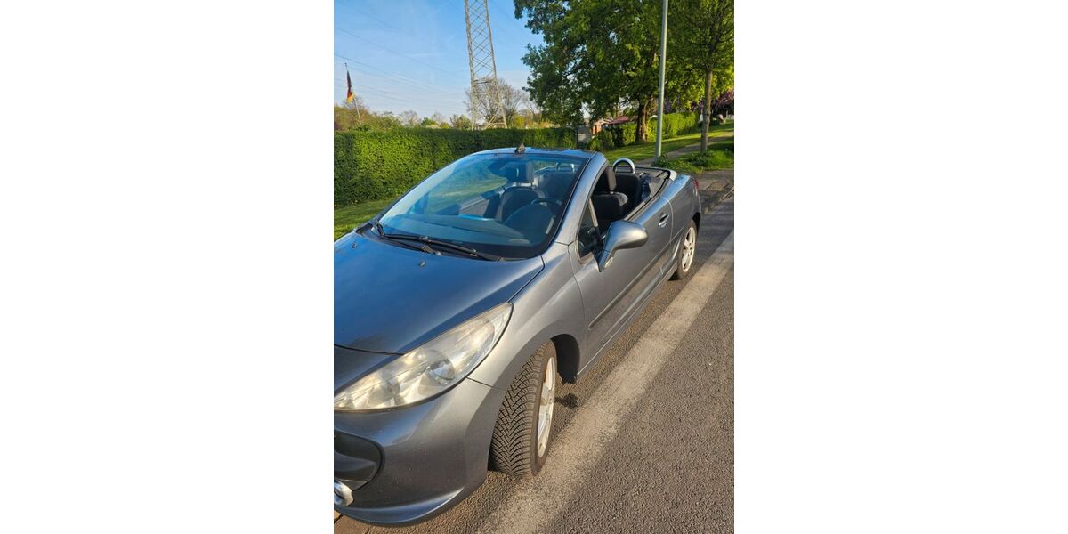 Peugeot 207 155.000 km 2.450 &euro; Duisburg 47167