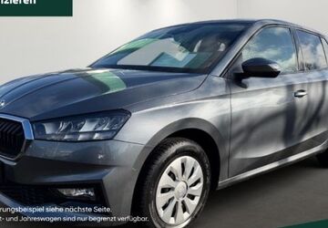 Skoda Fabia 13.802 km 20.470 &euro; Düsseldorf 40233