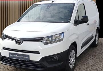 Toyota Proace City 31.000 km 17.990 &euro; Leverkusen 51381