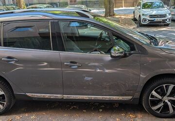 Peugeot 2008 105.000 km 6.500 &euro; Düsseldorf 40223