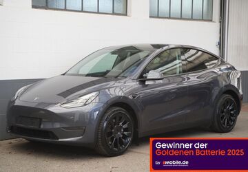 Tesla Model Y 33.954 km 37.950 &euro; Mönchengladbach 41236