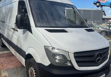 Mercedes-Benz Sprinter 106.057 km 10.299 &euro; krefeld 47804