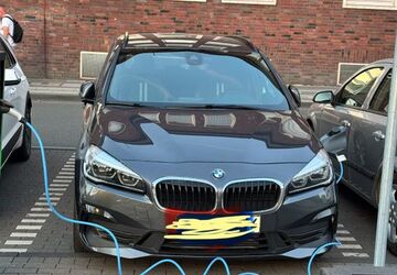 BMW 225 Active Tourer 102.000 km 14.999 &euro; Duisburg 47053