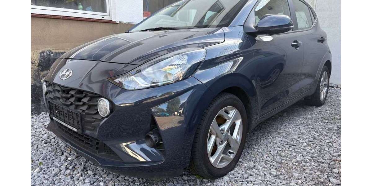 Hyundai i10 22.653 km 12.990 &euro; Solingen 42653