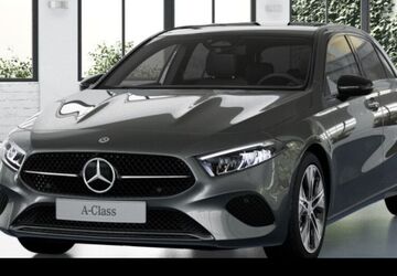 Mercedes-Benz A 180 9.900 km 38.990 &euro; Düsseldorf 40470