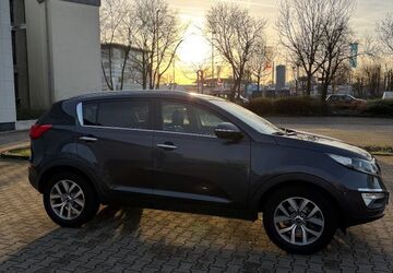 Kia Sportage 108.000 km 13.900 &euro; Krefeld 47800
