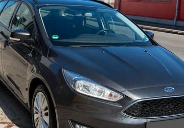 Ford Focus 102.000 km 10.500 &euro; Düsseldorf 40215