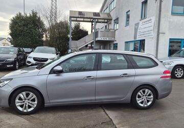 Peugeot 308 300.021 km 3.850 &euro; Hilden 40721