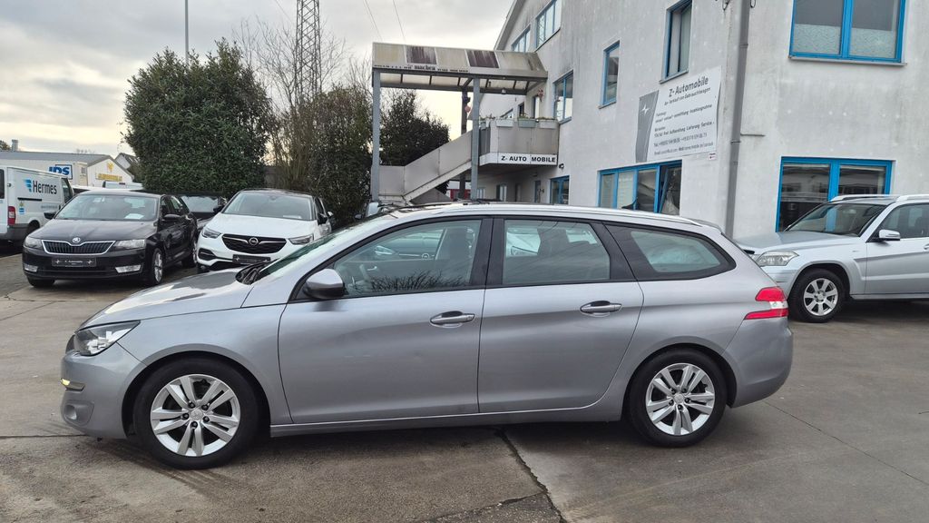 Peugeot 308 300.021 km 3.850 &euro; Hilden 40721