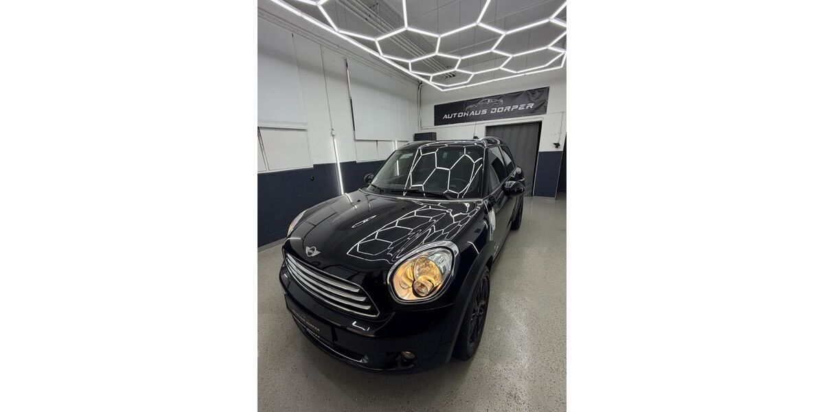 Mini Countryman D (Cooper) 108.788 km 9.850 &euro; Solingen 42651