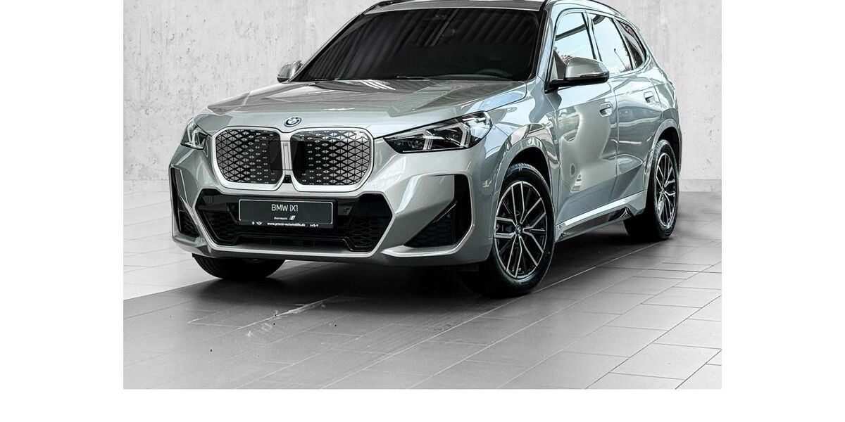 BMW iX1 3.500 km 46.990 &euro; Dormagen 41540