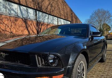 Ford Mustang 79.000 km 11.500 &euro; Düsseldorf 40210