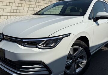 VW Golf 82.312 km 18.990 &euro; Düssseldorf 40627