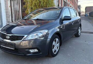 Kia ceed / Ceed 169.000 km 2.800 &euro; Hilden 40721