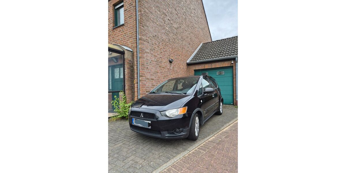 Mitsubishi Colt 120.000 km 2.800 &euro; Neuss 41469
