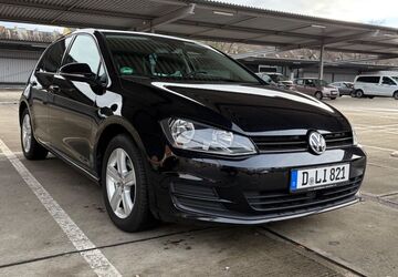 VW Golf 121.480 km 11.500 &euro; Düsseldorf 40215