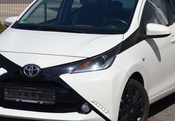Toyota Aygo 139.792 km 6.490 &euro; Düsseldorf 40599