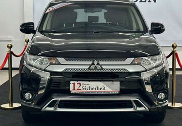 Mitsubishi Outlander 90.758 km 16.699 &euro; Oberhausen 46049