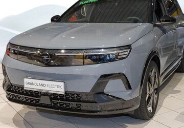 Opel Grandland (X) 3.000 km 39.450 &euro; Solingen 42697