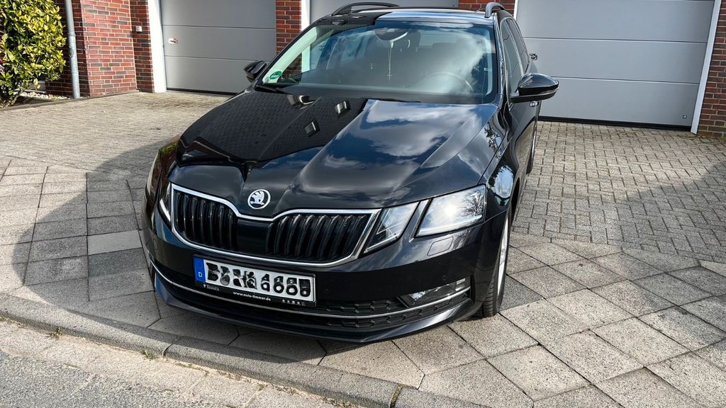 Skoda Octavia 157.568 km 15.200 &euro; Düsseldorf 40627