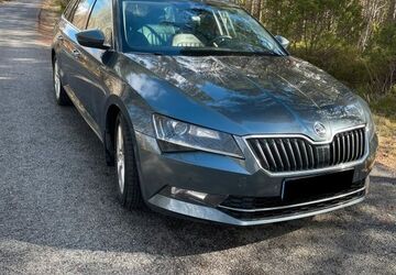 Skoda Superb 222.795 km 13.980 &euro; Düsseldorf 40219