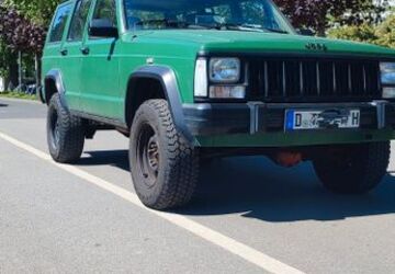 Jeep Cherokee 260.700 km 4.500 &euro; Düsseldorf 40219