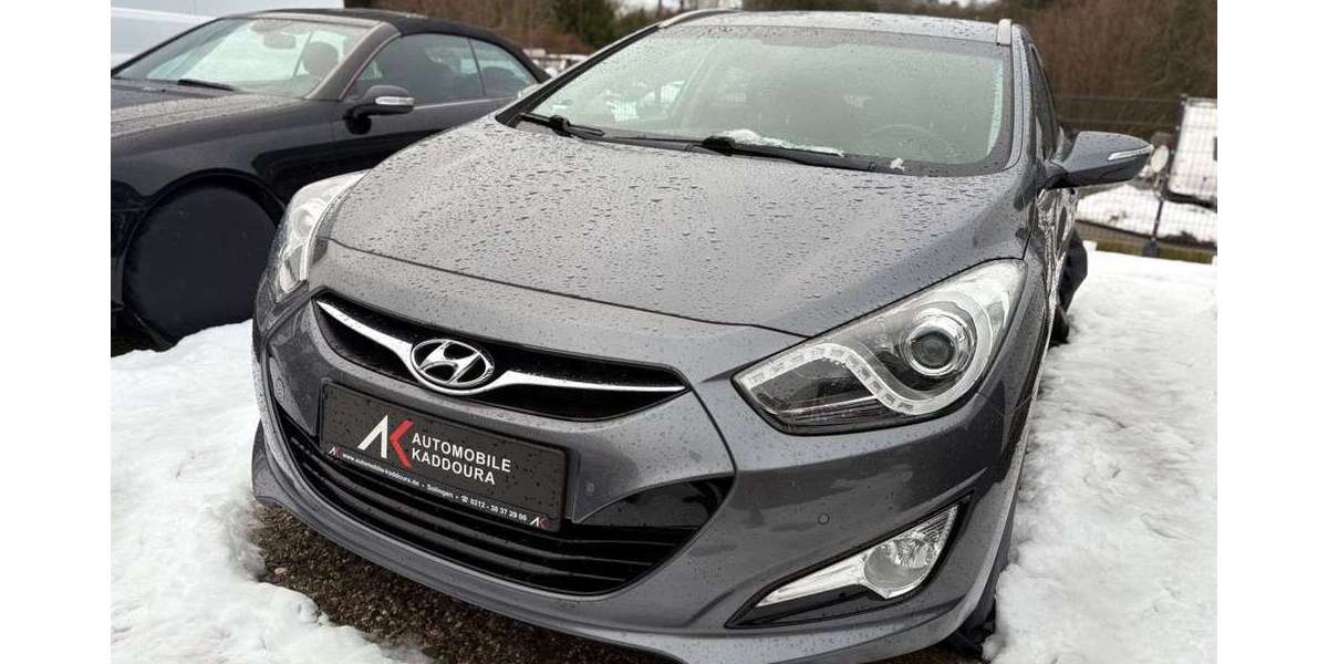 Hyundai i40 168.000 km 6.490 &euro; Solingen 42653