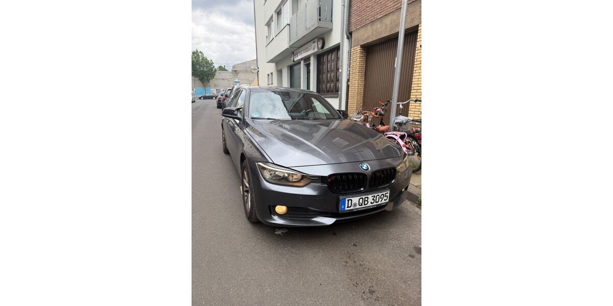 BMW 318 275.000 km 6.100 &euro; Düsseldorf 40625