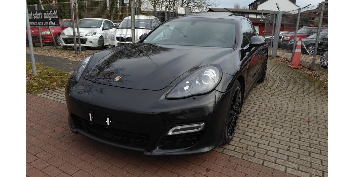 Porsche Panamera 206.000 km 23.990 &euro; Duisburg 47249