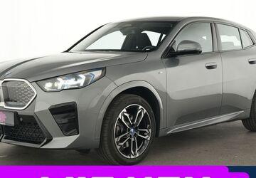 BMW iX2 11.640 km 44.313 &euro; Neuss 41460