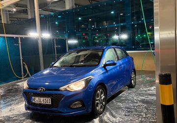 Hyundai i20 65.000 km 10.400 &euro; Krefeld 47829
