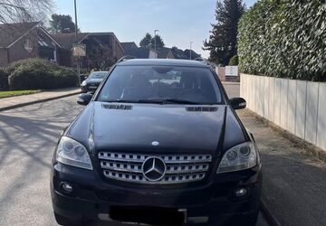 Mercedes-Benz ML 320 259.000 km 9.750 &euro; Mülheim an der Ruhr 45481