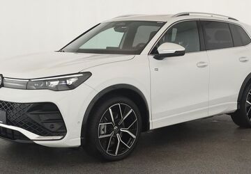 VW Tiguan 14.300 km 40.484 &euro; Neuss 41464