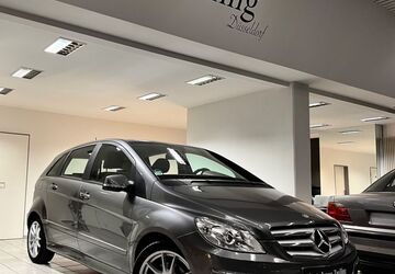 Mercedes-Benz B 180 108.454 km 8.990 &euro; Düsseldorf 40476