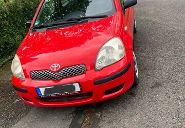 Toyota Yaris 240.000 km 2.200 &euro; Solingen 42651