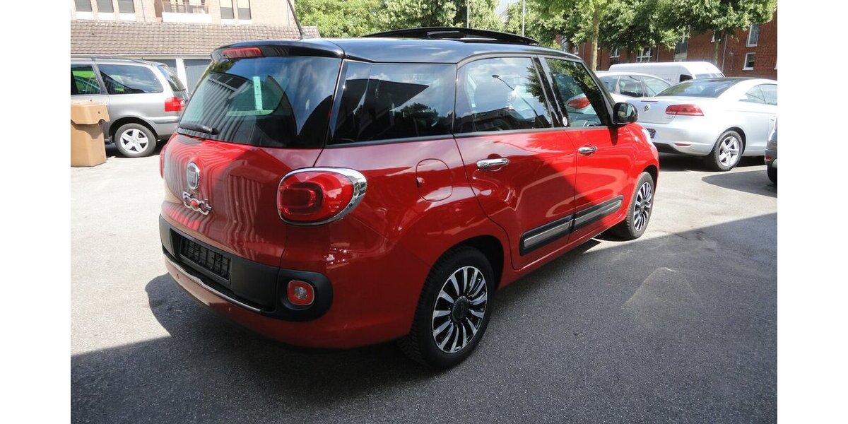 Fiat 500L 1.6D Living Navi+PanoSdach+kamera+Klimatr 158.000 km 8.399 &euro; Neuss 41462