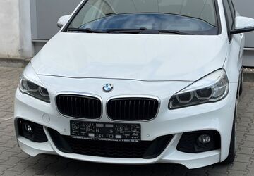 BMW 218 121.000 km 13.390 &euro; Düsseldorf - Bezirk 8 40231
