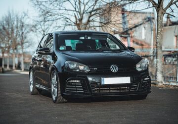 VW Golf 117.500 km 18.900 &euro; Düsseldorf 40547