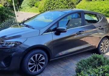 Ford Fiesta 9.650 km 19.500 &euro; Leichlingen 42799