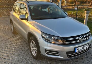 VW Tiguan 239.000 km 8.700 &euro; Velbert 42551