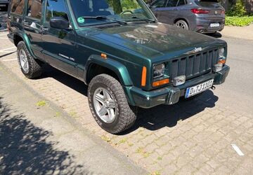 Jeep Cherokee 152.000 km 18.500 &euro; Düsseldorf 40545