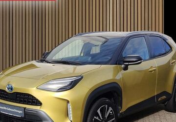 Toyota Yaris Cross 28.617 km 25.990 &euro; Leverkusen 51381