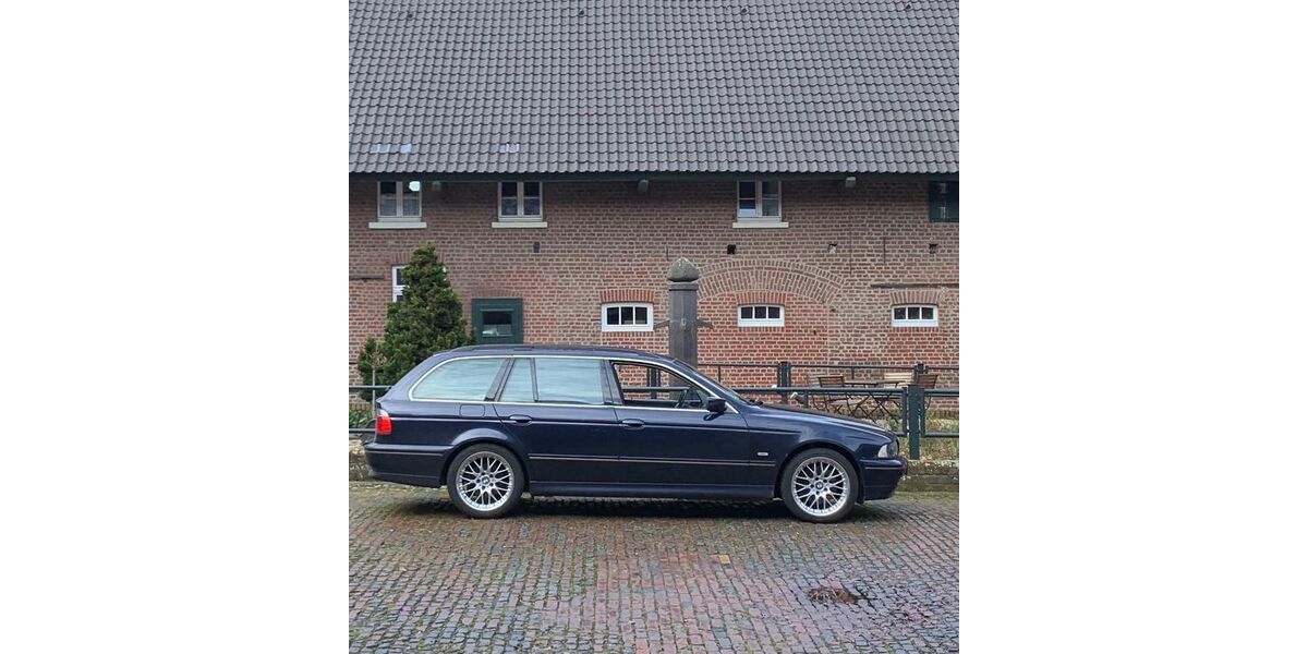 BMW 540 340.014 km 9.500 &euro; Krefeld 47829