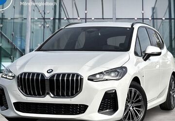 BMW 220 Active Tourer 4.800 km 41.980 &euro; Mönchengladbach 41066